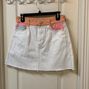 Bershka Color Block White Peach Pink Green Frayed Hem Denim Mini Skirt